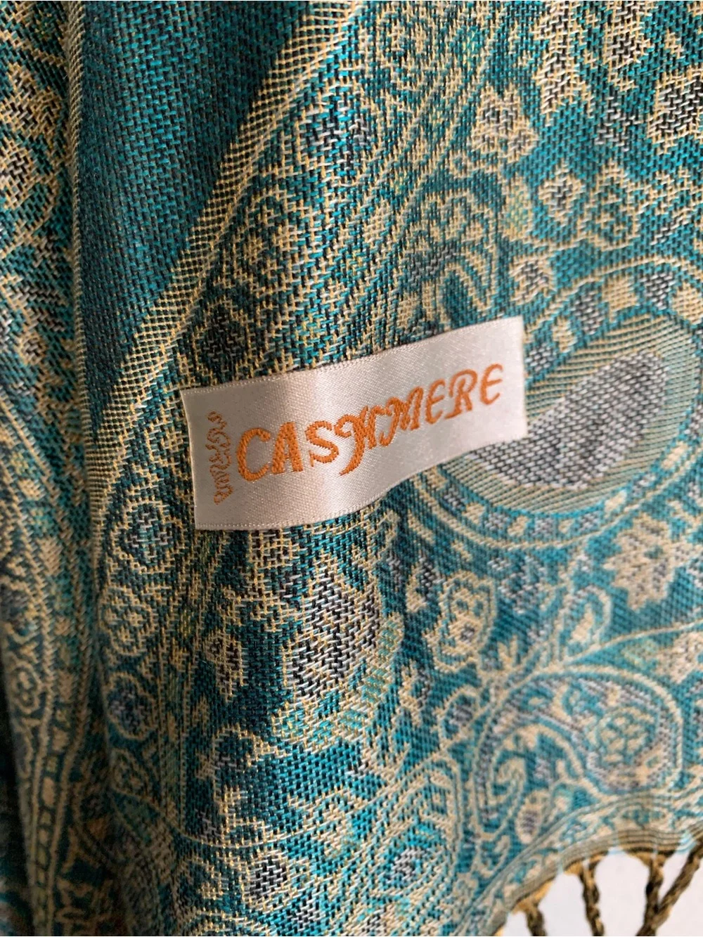Cashmere & Silk Blend Paisley Print Fringe Scarf